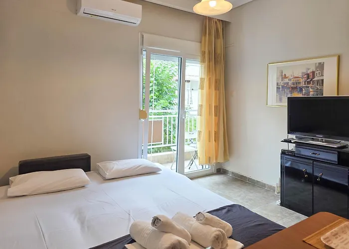 Emily's Paradise By Sdr