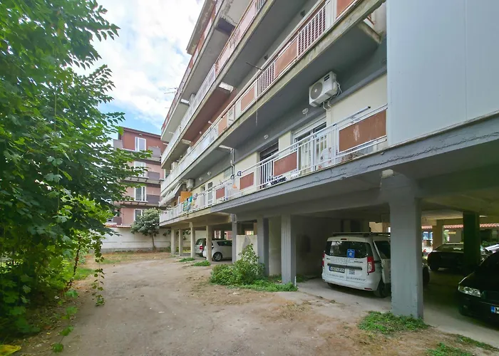 Emily's Paradise By Sdr